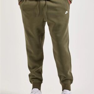 Nike Men's Green/Olive Joggers